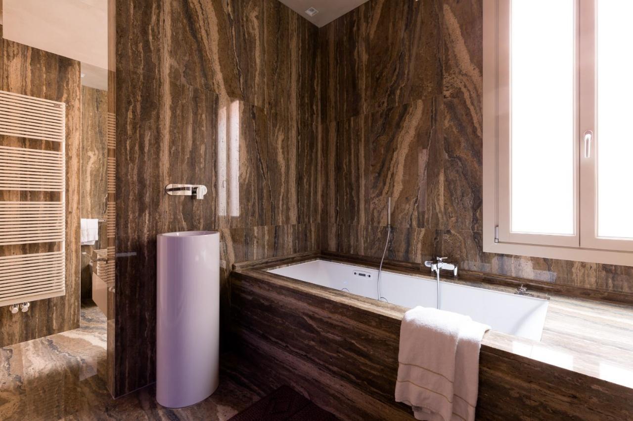Liassidi Wellness Suites Venedig Exteriör bild