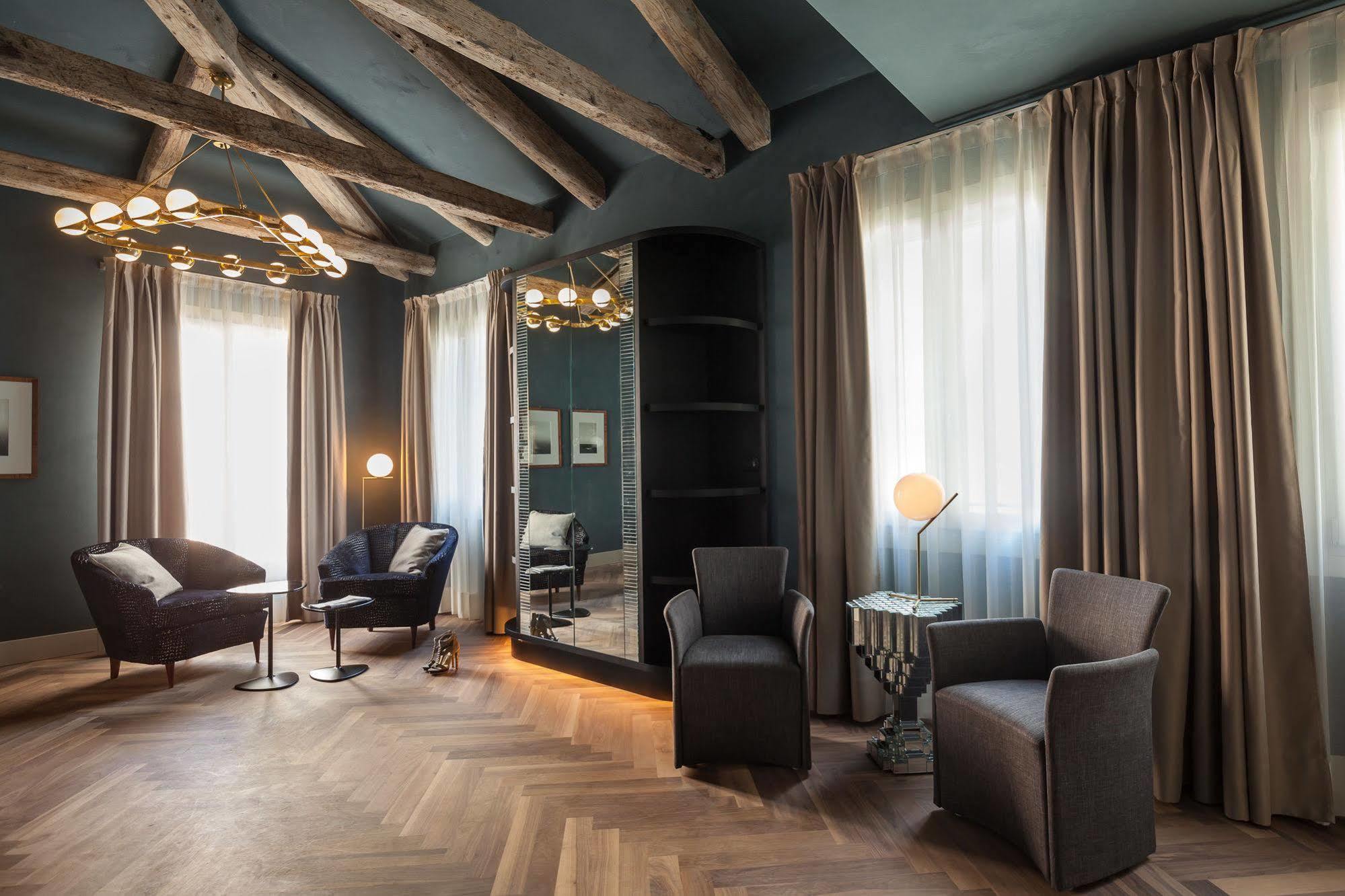 Liassidi Wellness Suites Venedig Exteriör bild