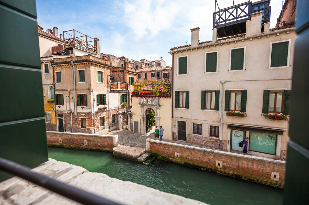 Liassidi Wellness Suites Venedig Exteriör bild